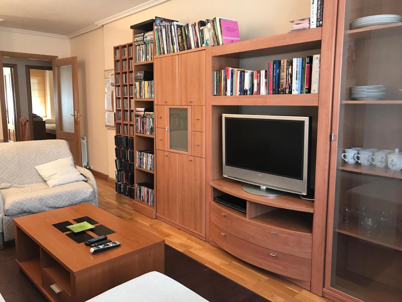 Apartamento La Cenicienta Apartment เลออน ภายนอก รูปภาพ