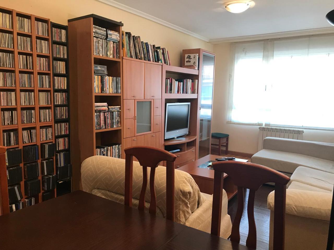 Apartamento La Cenicienta Apartment เลออน ภายนอก รูปภาพ